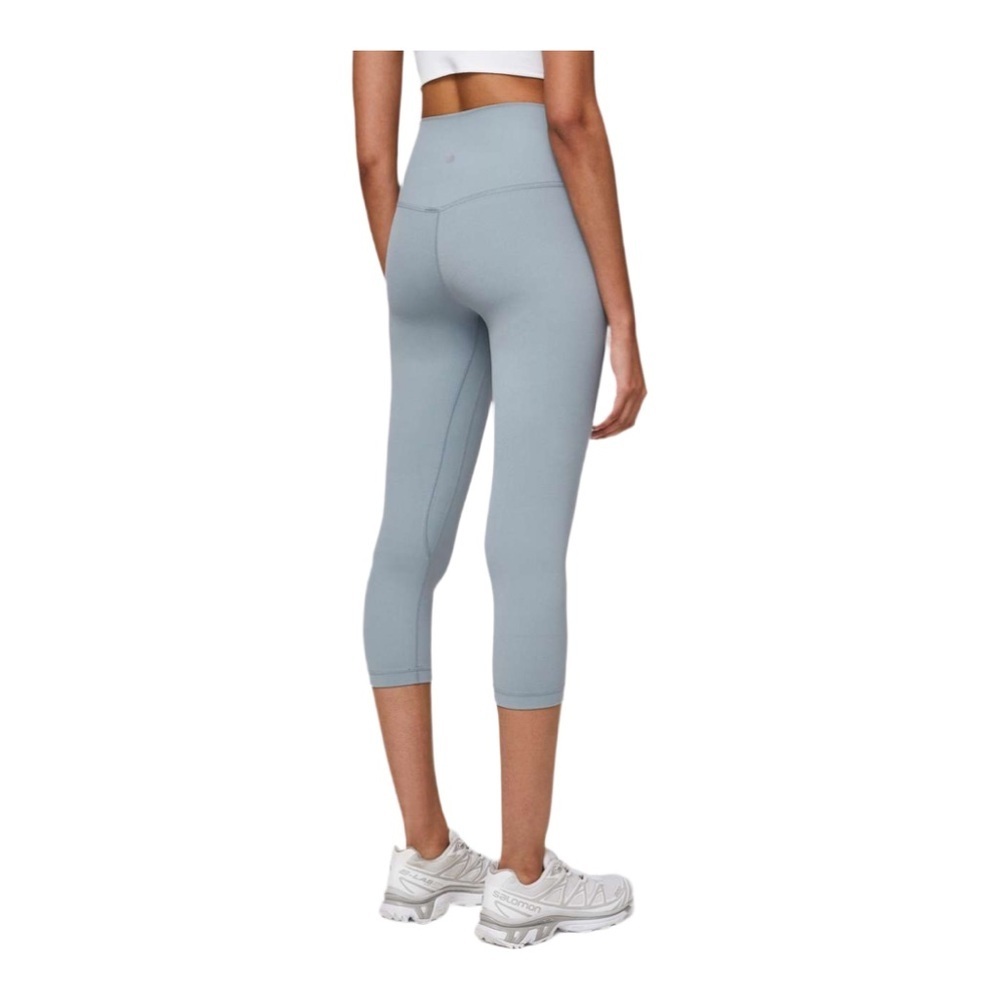 Lululemon Align Crop xs small Size 4 EUC